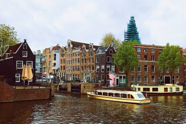 Amsterdam, Paris & Swiss Holiday Package