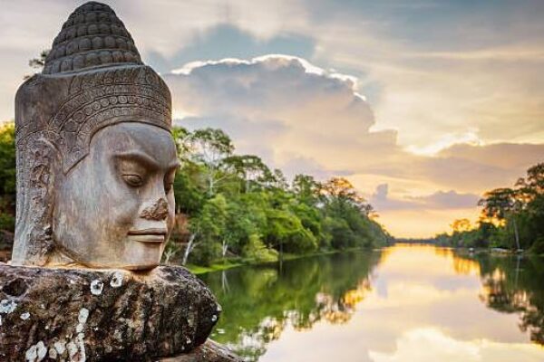 PHNOMPENH AT GLANCE 2 Nights/3 Days