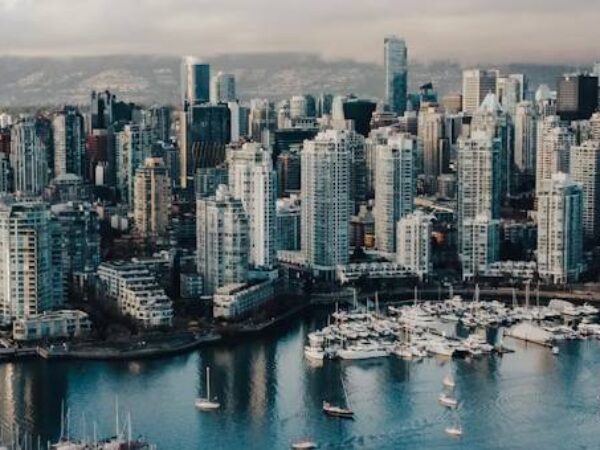 Best of West Canada 7 Nights/8 Days